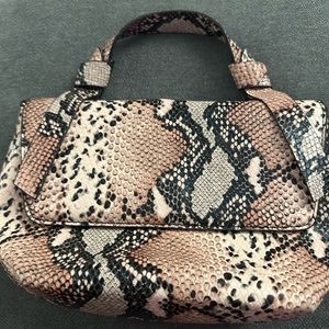 No name beautiful synthetic animal print in pink and black